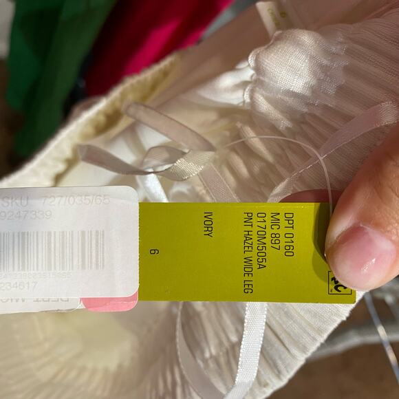 Gianni Bini Ivory Hazel Wide Leg Pants Sz 6 NWT - Picture 8 of 12